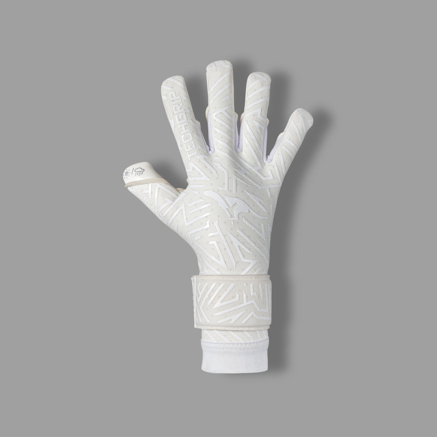 Why Hybrid Cut Goalkeeper Gloves Are Becoming Popular Among Professional Goalkeepers