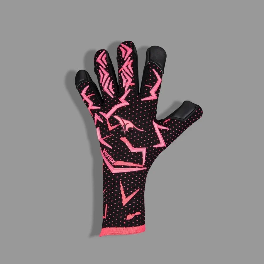 Smart Ways to Choose Goalkeeper Gloves Without Overspending