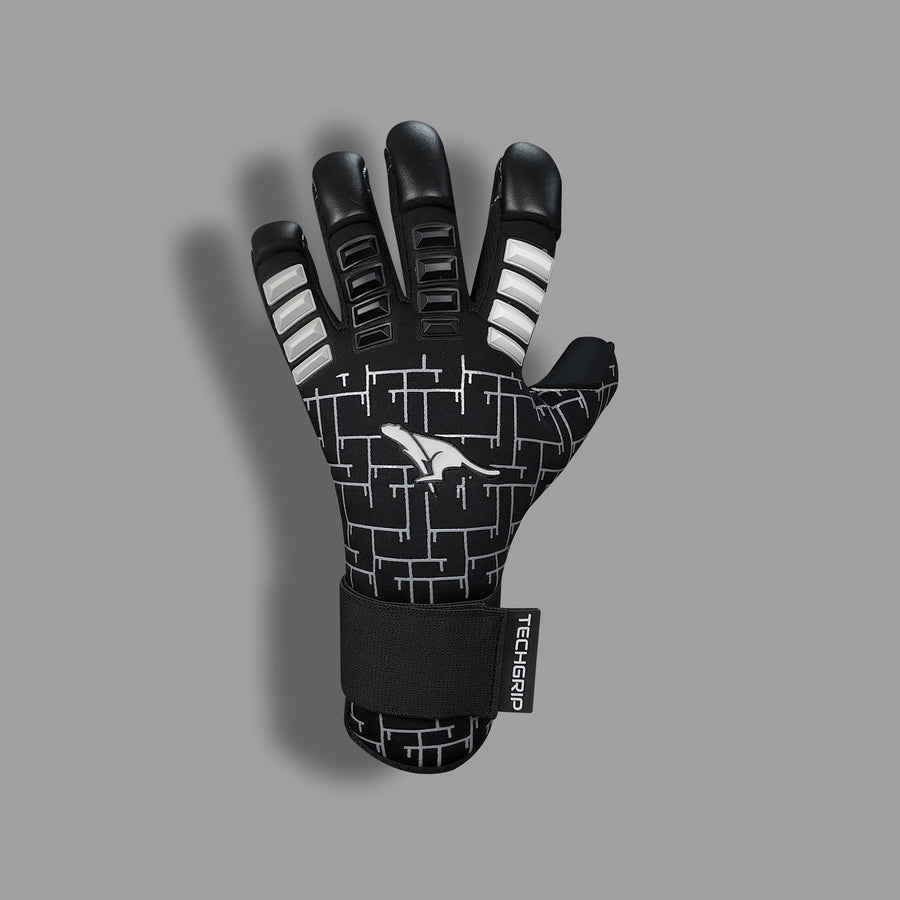 The Impact of Climate on Your Goalkeeper Gloves: Tips for Australian Players